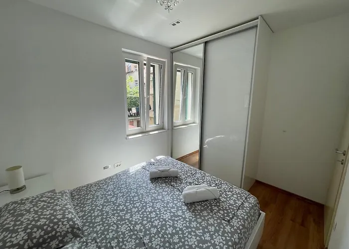 “jelin Dvor” 3+2, Bacvice, Daire Split