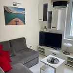“jelin Dvor” 3+2, Bacvice, Apartamento *