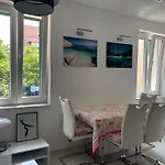 “jelin Dvor” 3+2, Bacvice, Apartamento *